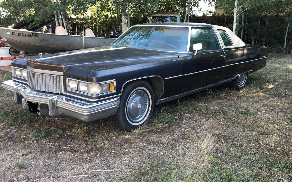 Cadillac-Deville-1975-3