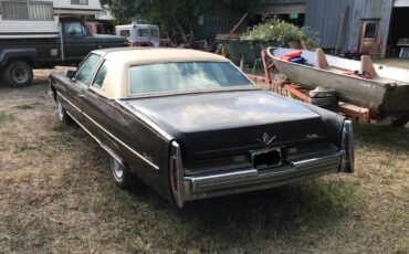 Cadillac-Deville-1975-8