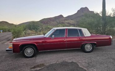 Cadillac-Deville-1980-2