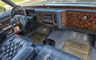 Cadillac-Fleetwood-brougham-1992-10