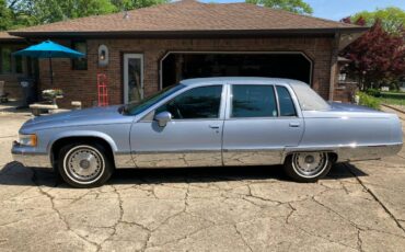 Cadillac-Fleetwood-brougham-1994-3