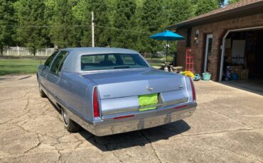 Cadillac-Fleetwood-brougham-1994-4