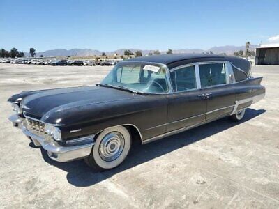 Cadillac-Hearse-Limousine-1960-2