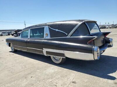 Cadillac-Hearse-Limousine-1960-3