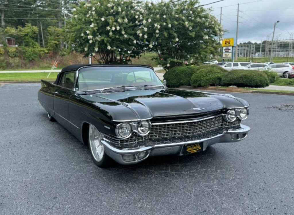 Cadillac-Series-62-convertible-Resto-mod-LS3-1960-1