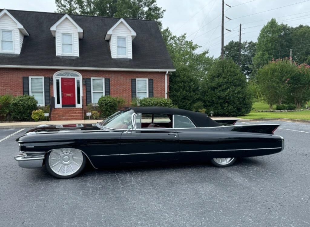 Cadillac-Series-62-convertible-Resto-mod-LS3-1960-2