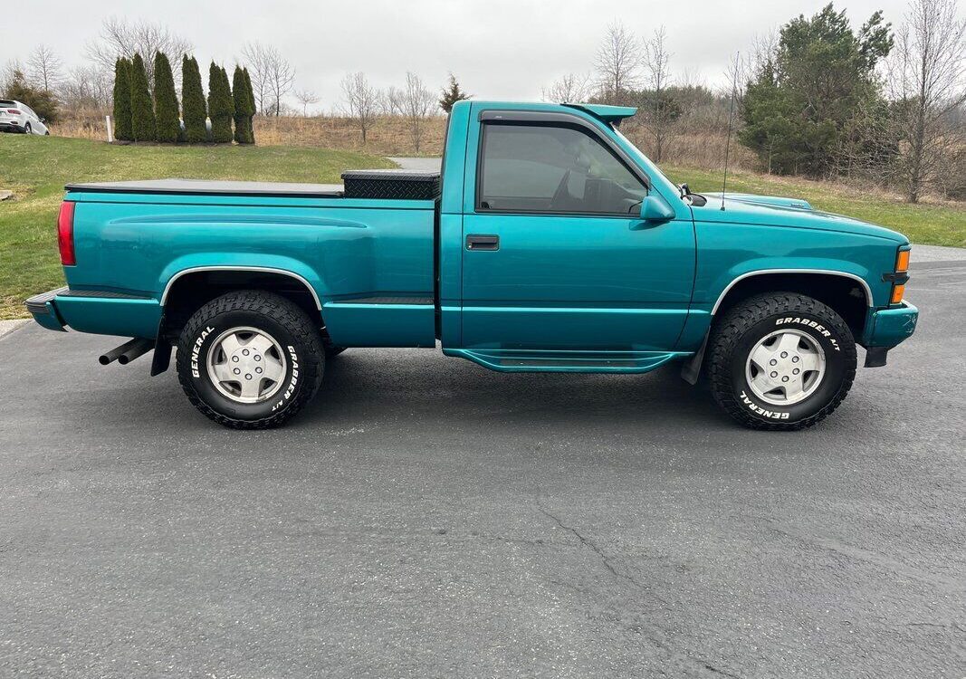 Chevrolet-1500-REGULAR-CAB-SHORT-BED-1994-2