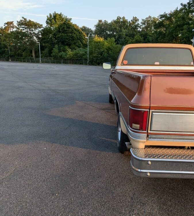 Chevrolet-1500-silverado-1983-2