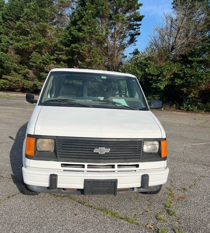 Chevrolet-Astro-cargo-van-1993-2