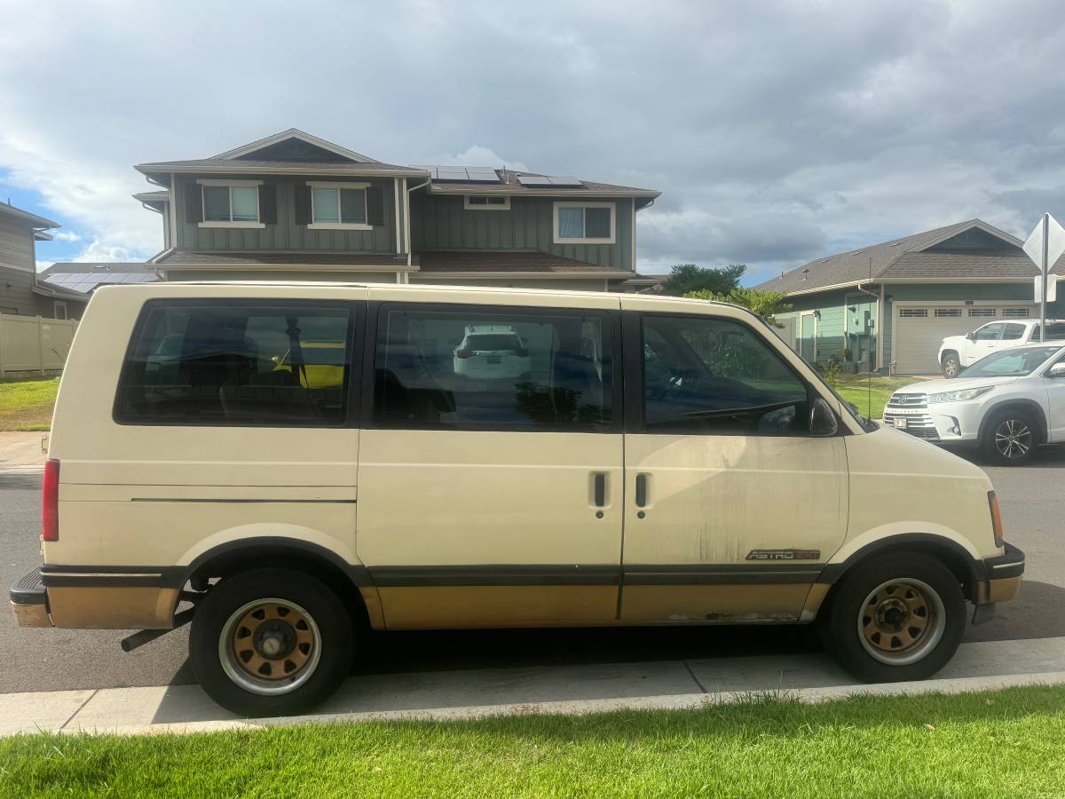 Chevrolet-Astro-van-1991