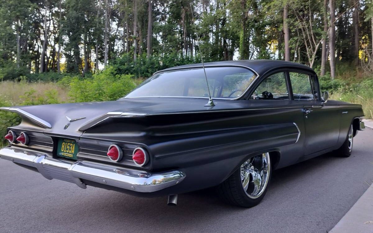 Chevrolet-Biscayneimpala-1960-3