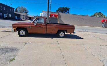 Chevrolet-C10-1983