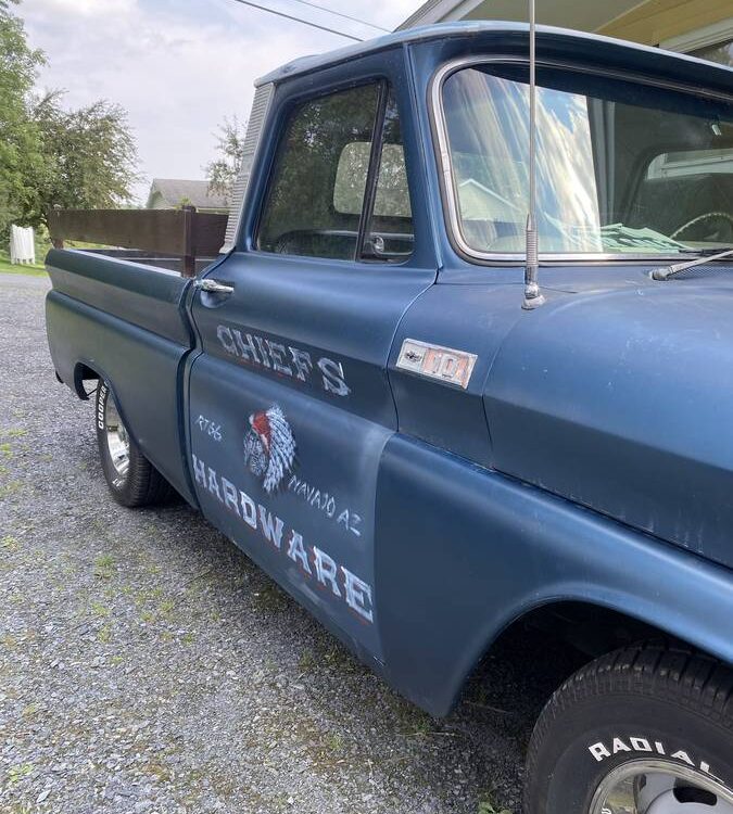 Chevrolet-C10-custom-1965-1