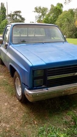 Chevrolet-C10-pickup-1983-3