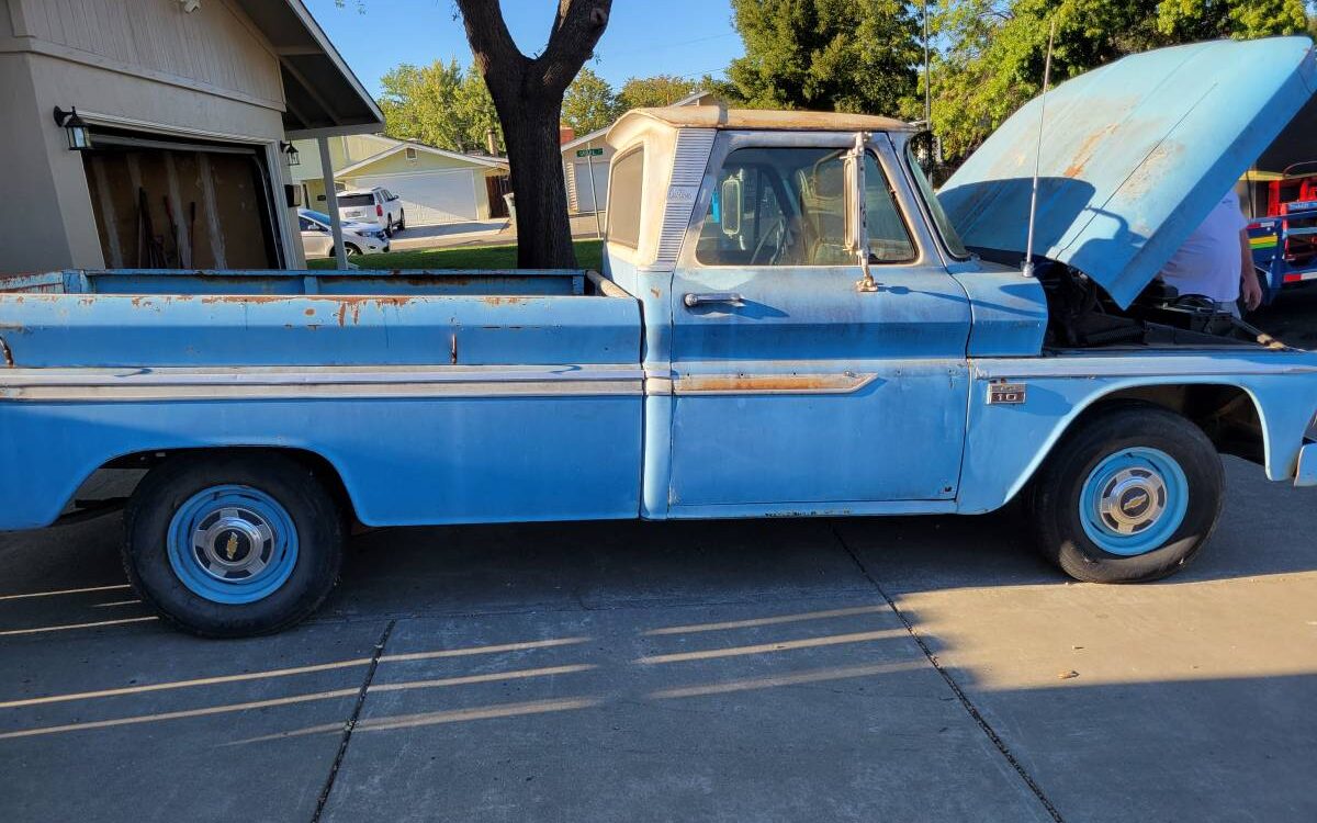 Chevrolet-C10-truck-1966-19