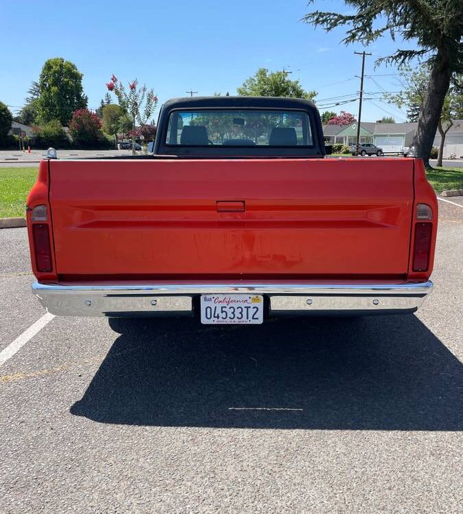 Chevrolet-C20-1968-5