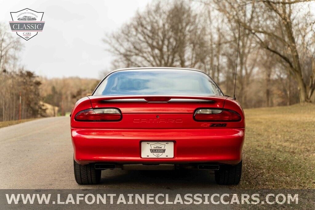 Chevrolet-Camaro-Coupe-1993-4