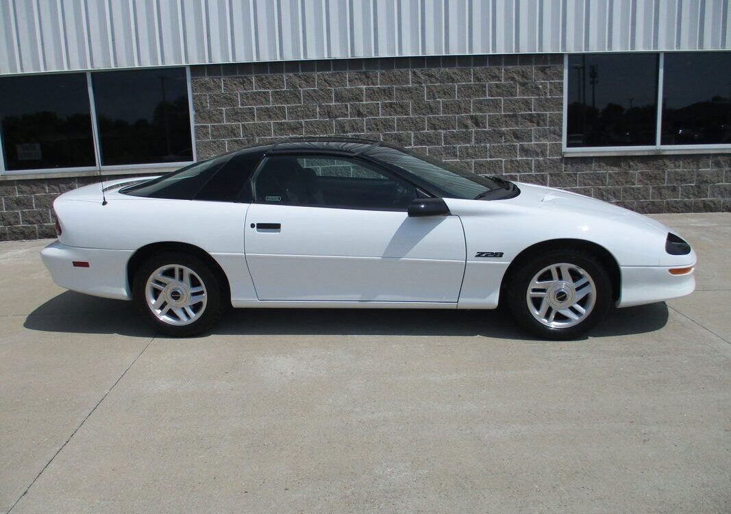 Chevrolet-Camaro-Z28-Coupe-1994-13