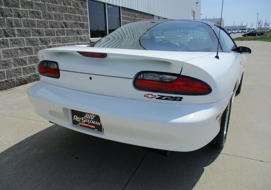 Chevrolet-Camaro-Z28-Coupe-1994-17