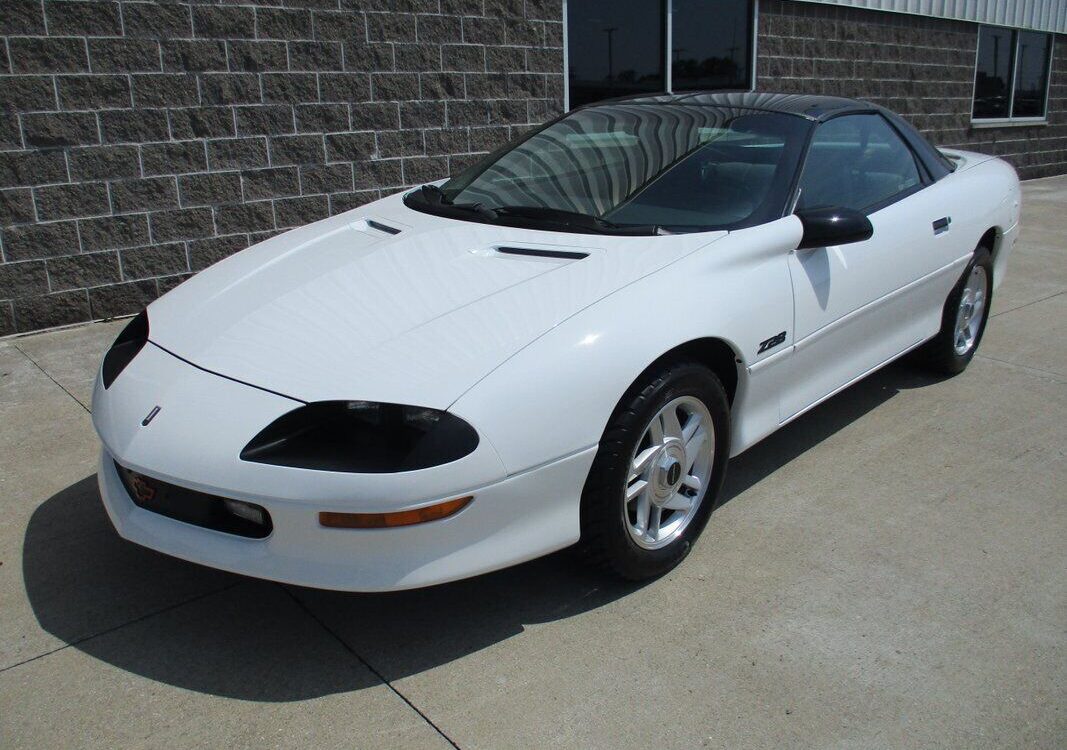 Chevrolet-Camaro-Z28-Coupe-1994-24