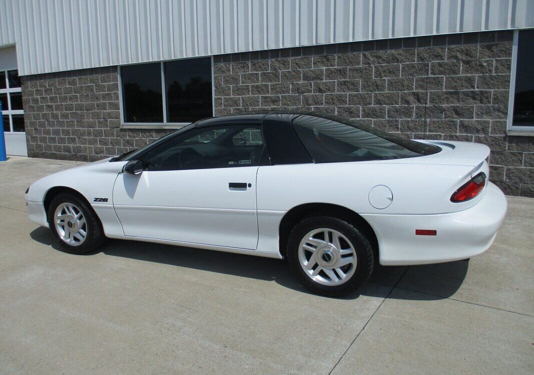 Chevrolet-Camaro-Z28-Coupe-1994-28