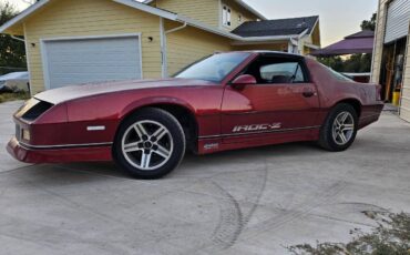 Chevrolet-Camaro-iroc-z28-1987-1