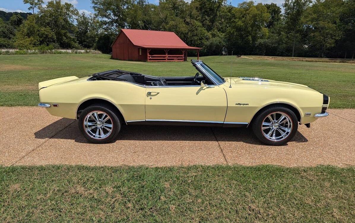 Chevrolet-Camaro-rs-convertible-1968