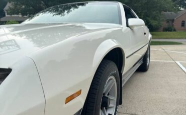 Chevrolet-Camaro-z-28-1984-1