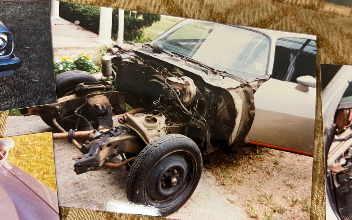 Chevrolet-Camaro-z28-1977-13