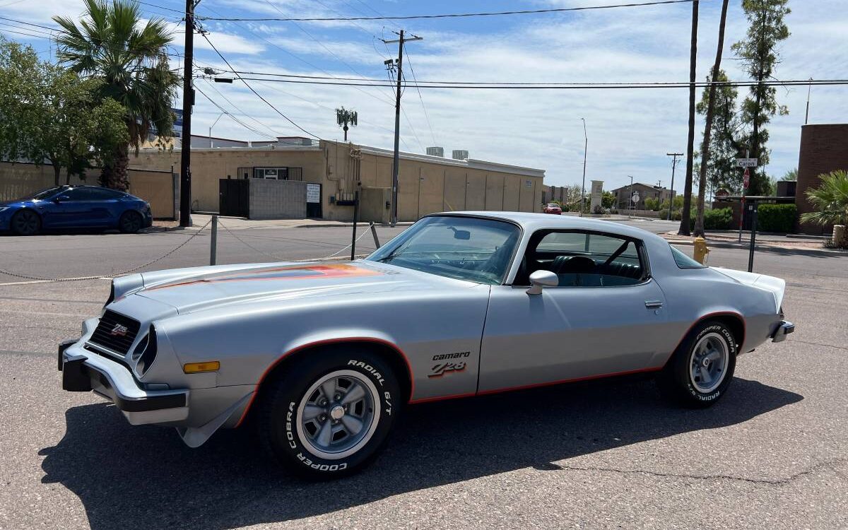 Chevrolet-Camaro-z28-1977-2