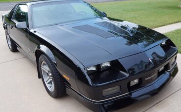 Chevrolet-Camaro-z28-1987