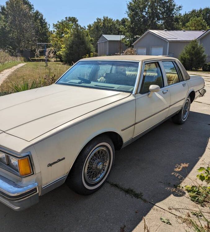 Chevrolet-Caprice-classic-1985-1