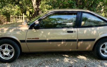 Chevrolet-Cavalier-rs-1991-6