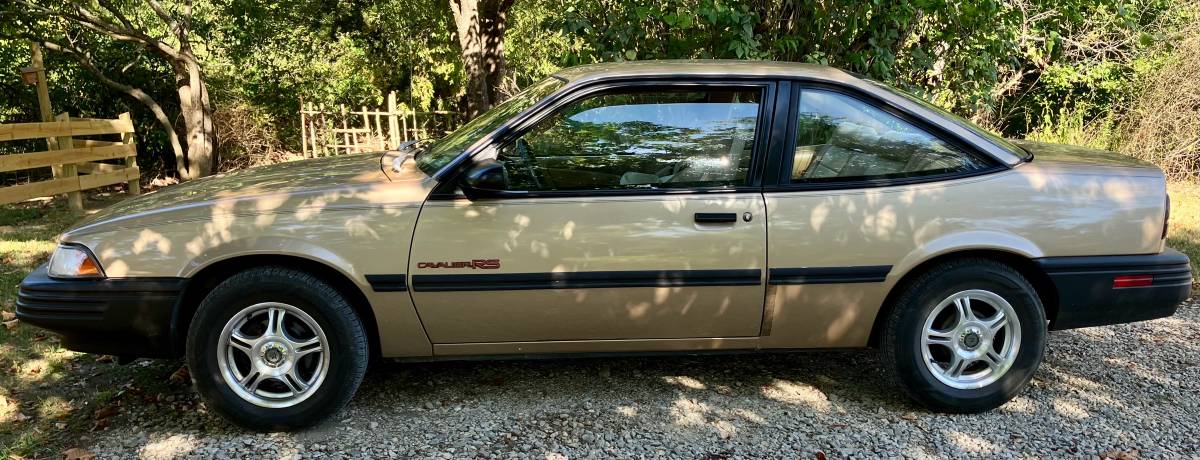 Chevrolet-Cavalier-rs-1991-6