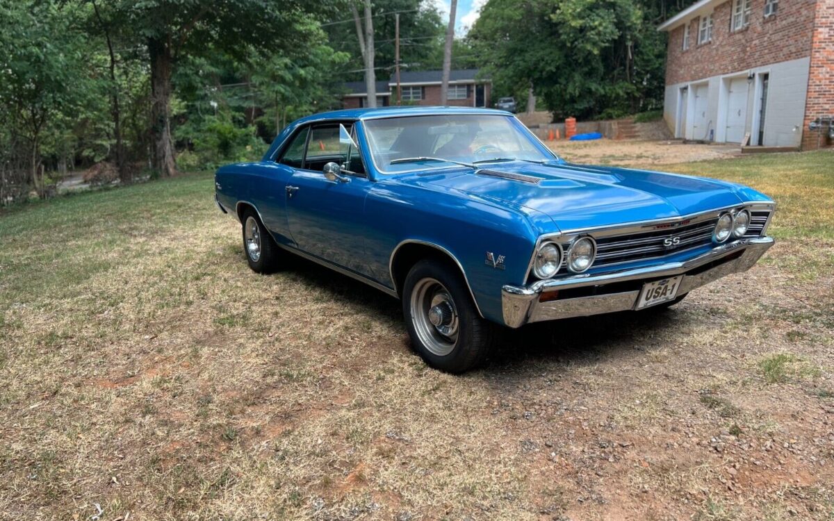 Chevrolet-Chevelle-Coupe-1967-3