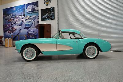 Chevrolet-Corvette-1957-2