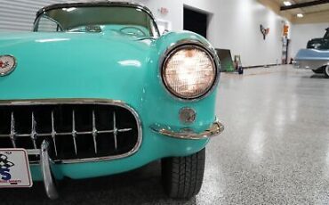 Chevrolet-Corvette-1957-9