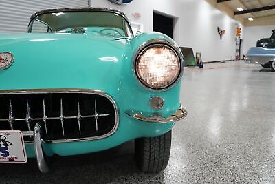 Chevrolet-Corvette-1957-9