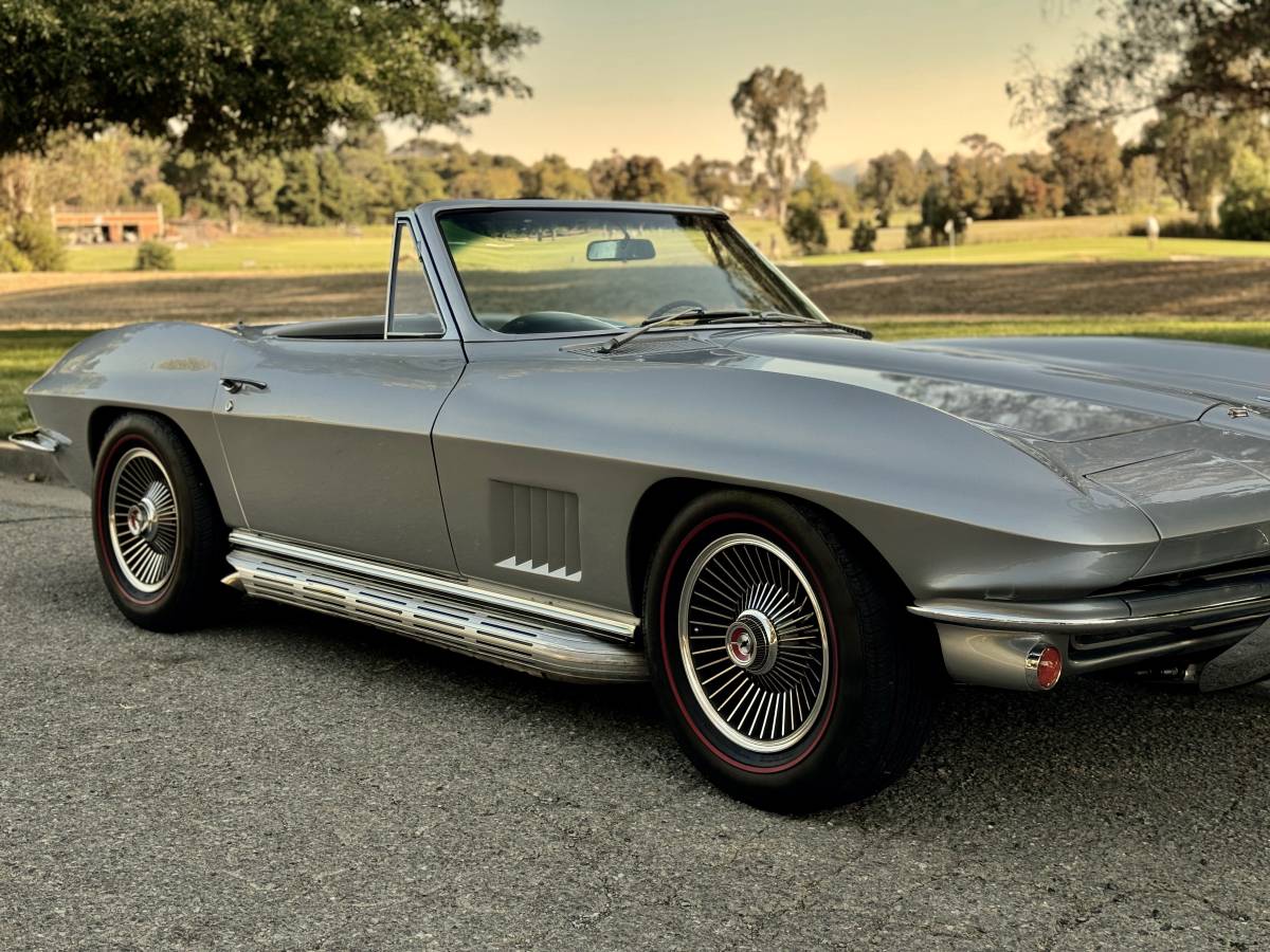 Chevrolet-Corvette-1967