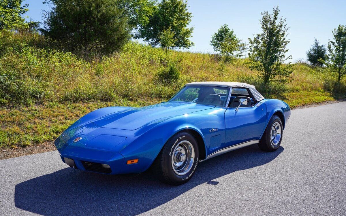 Chevrolet-Corvette-1974-20