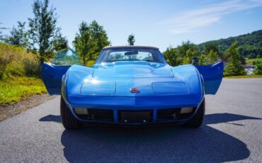 Chevrolet-Corvette-1974-29