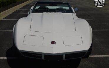 Chevrolet-Corvette-1974-7