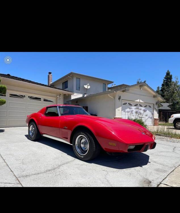 Chevrolet-Corvette-1976-1