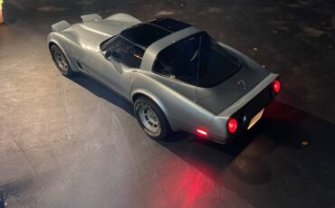 Chevrolet-Corvette-1982-7