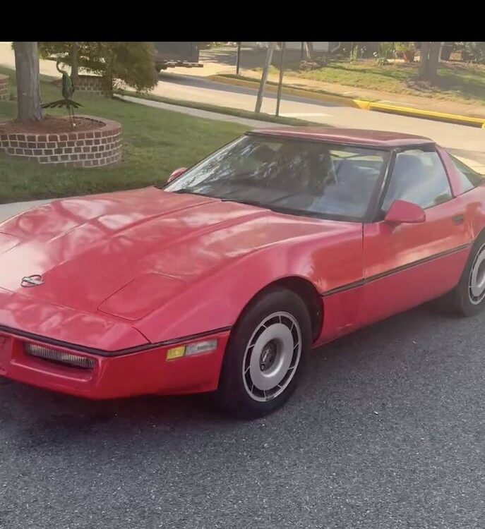 Chevrolet-Corvette-1984-1