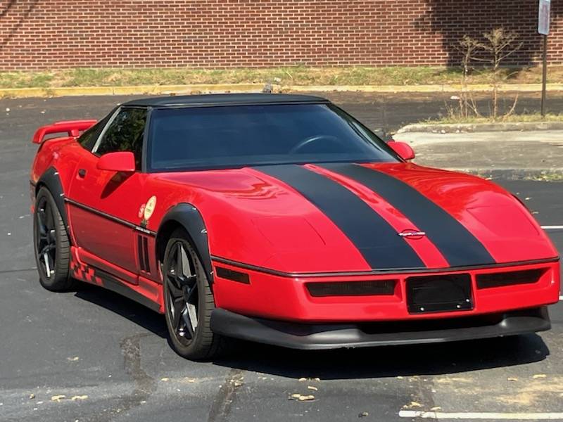 Chevrolet-Corvette-1984-2