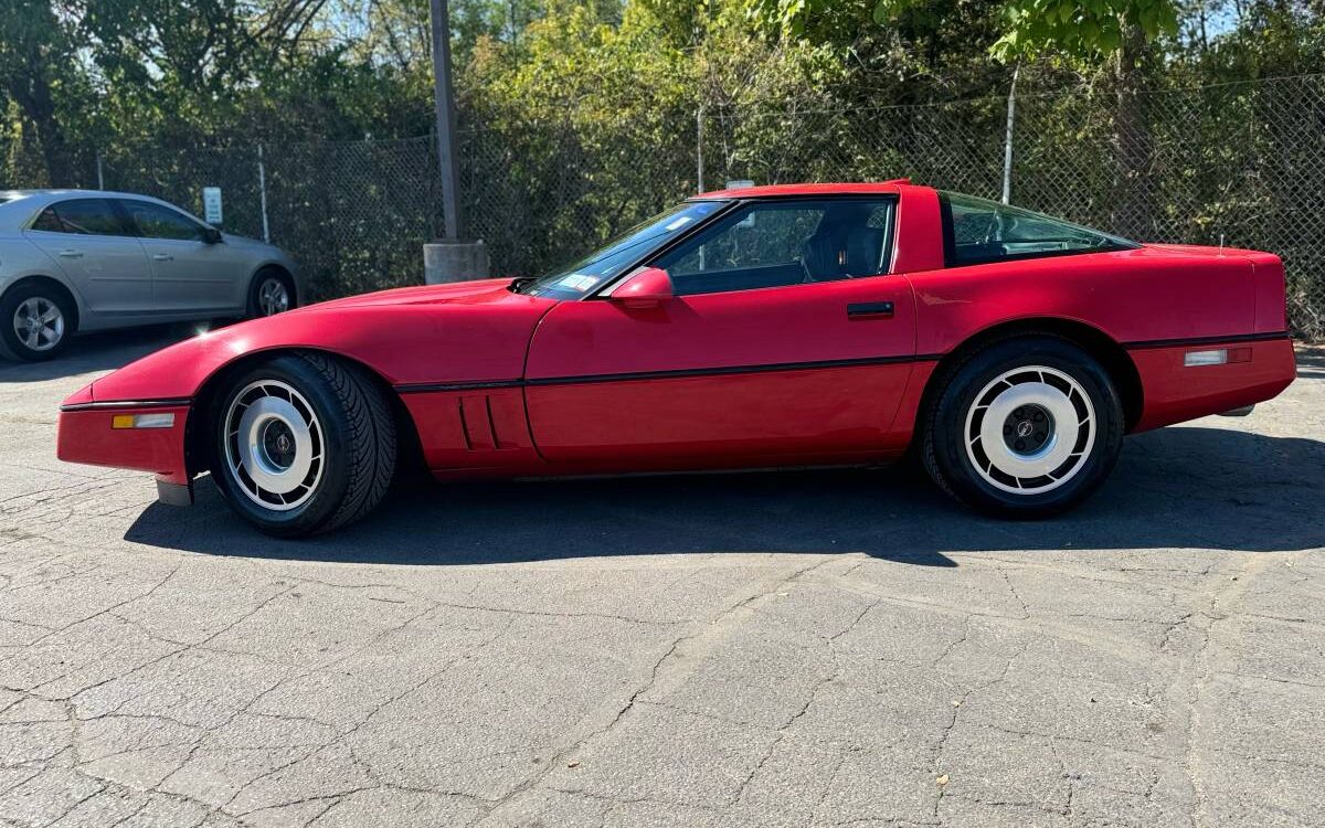 Chevrolet-Corvette-1987-2