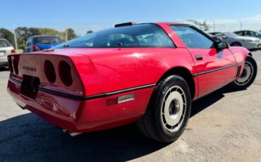 Chevrolet-Corvette-1987-5