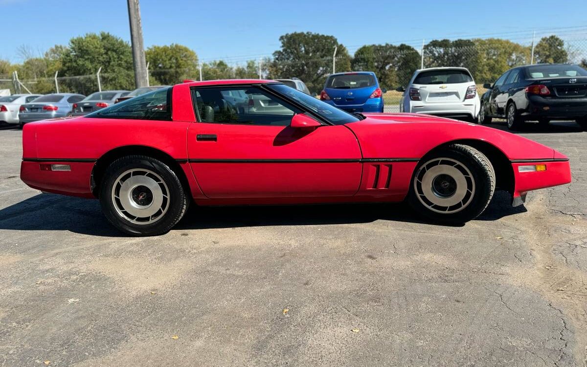 Chevrolet-Corvette-1987-6