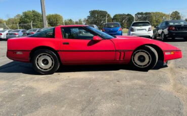 Chevrolet-Corvette-1987-6